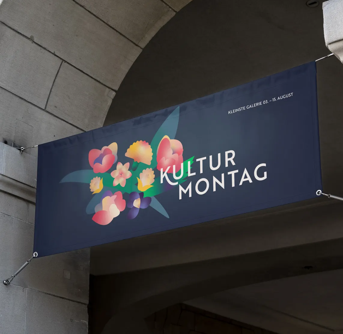 Außenbanner mit floralem Muster, den wir für den Kunden Stadt Regensburg erstellt haben.